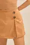 SHORT SAIA COM BOTÕES SCUBA SUEDE