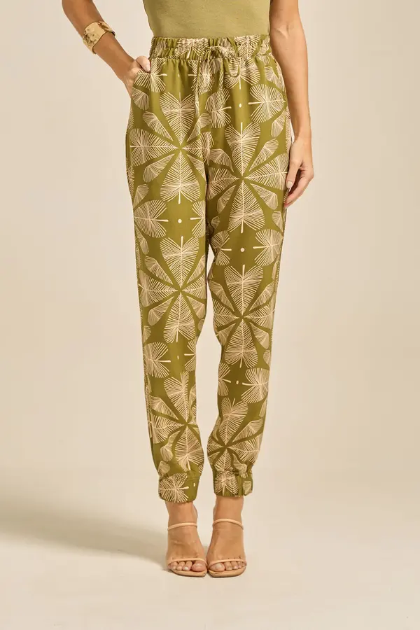 CALÇA JOGGER COM BOLSO ESTAMPA DOCE FLORAL BEGE
