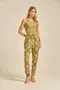 CALÇA JOGGER COM BOLSO ESTAMPA DOCE FLORAL BEGE
