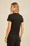 BLUSA COM GOLA CANELADO ONDAS