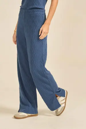 CALÇA RETA CANELADO LOSANGO AZUL JEANS P