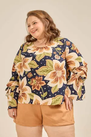 BLUSA COM BABADO NA MANGA ESTAMPA DOCE FLORAL MARINHO DOCE FLORAL MARINHO G2