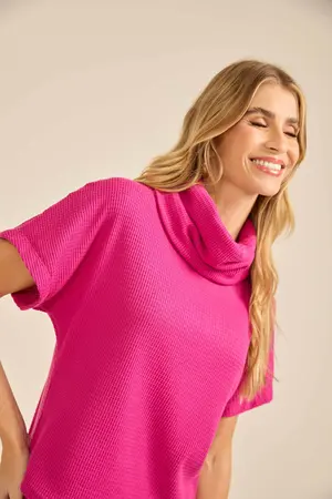 BLUSA MANGA JAPONESA COM GOLA ROSA ORQUÍDEA  M