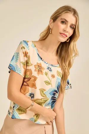 BLUSA ESTAMPA TREVO FUNDO PRETO TREVO FUNDO PRETO P