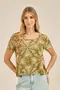 BLUSA ESTAMPA TREVO FUNDO VERDE