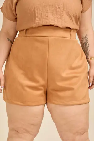 SHORT SCUBA SUEDE CARAMELO G2