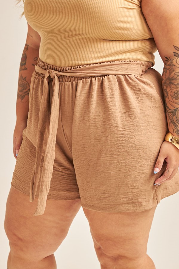 Short plus size feminino lindos em até 5x na Lojas Empório!